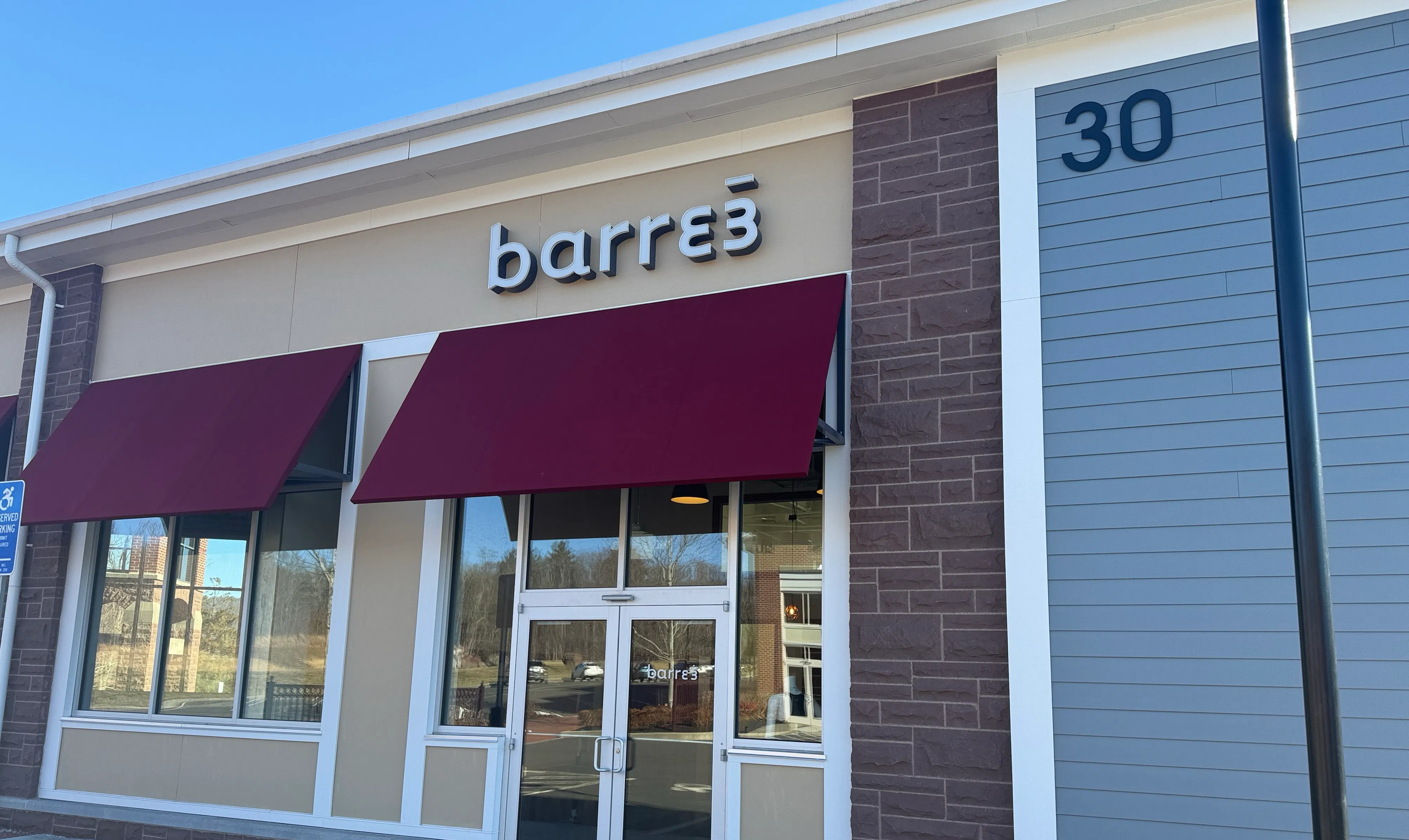 exterior of barre3 Farmington Valley